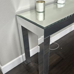 Heavy Duty Mirror Table