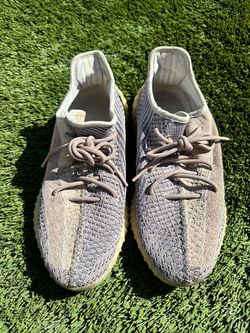 Yeezy 350 V2 Ash Pearl Size 11