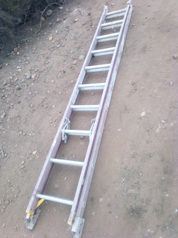 Extendable 20ft Ladder Werner Fiberglass