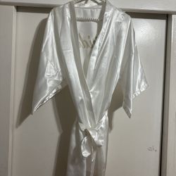 bride's robe