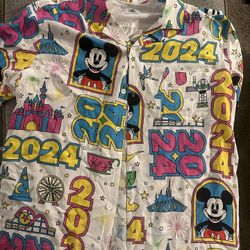 Walt Disney World 2024 Button-Up White Shirt Size XL Park Icons (NWT)
