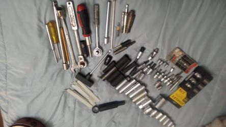 Mixed Hand Tool Lot with Sockets and Bits and more for cars