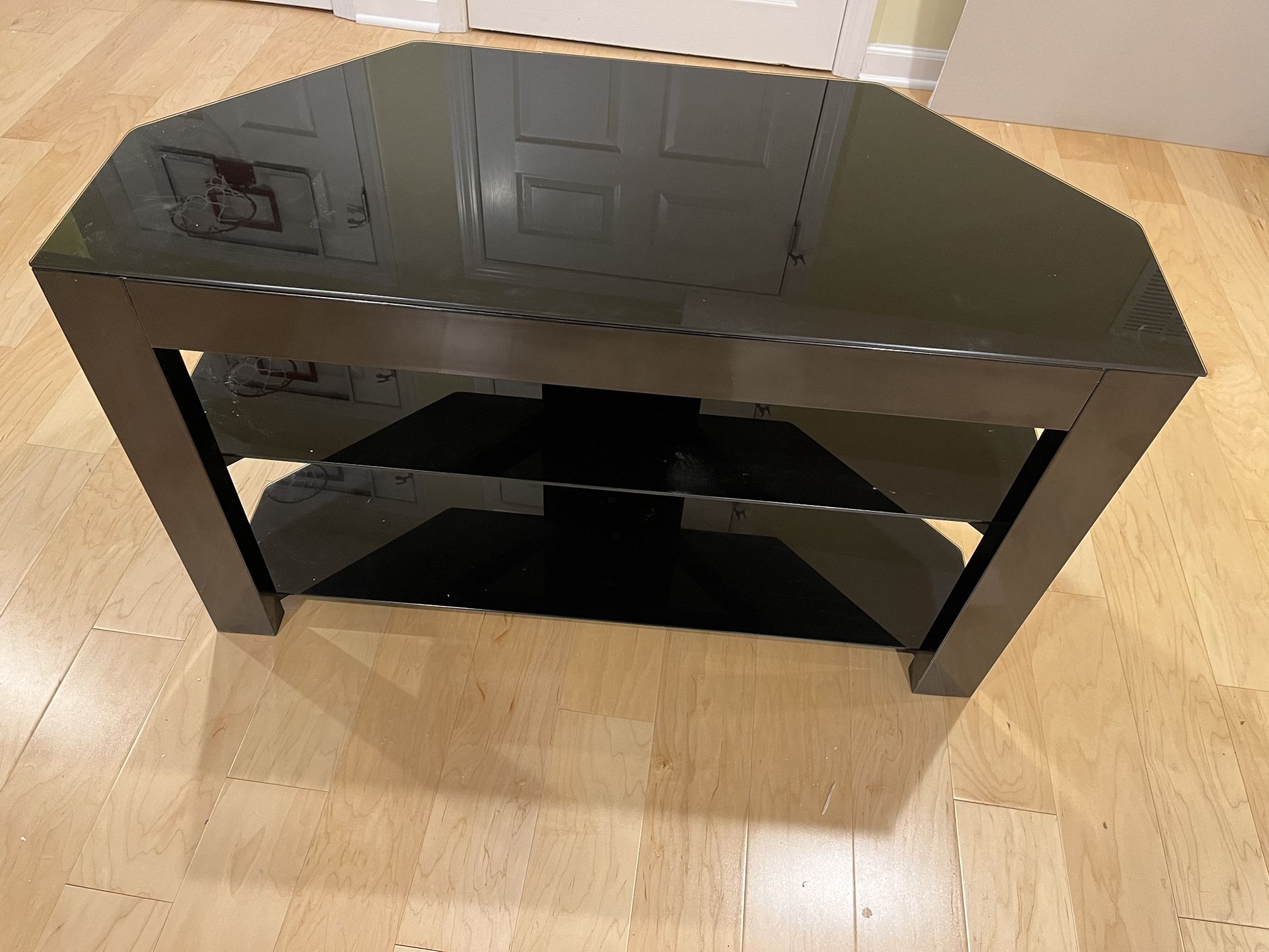3 Shelf Entertainment Table With Cable management