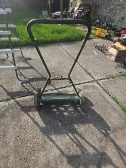 Scott's Classic 20 In. Manual Lawnmower