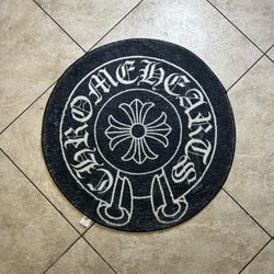 Tufted Print Chrome Heart Rug