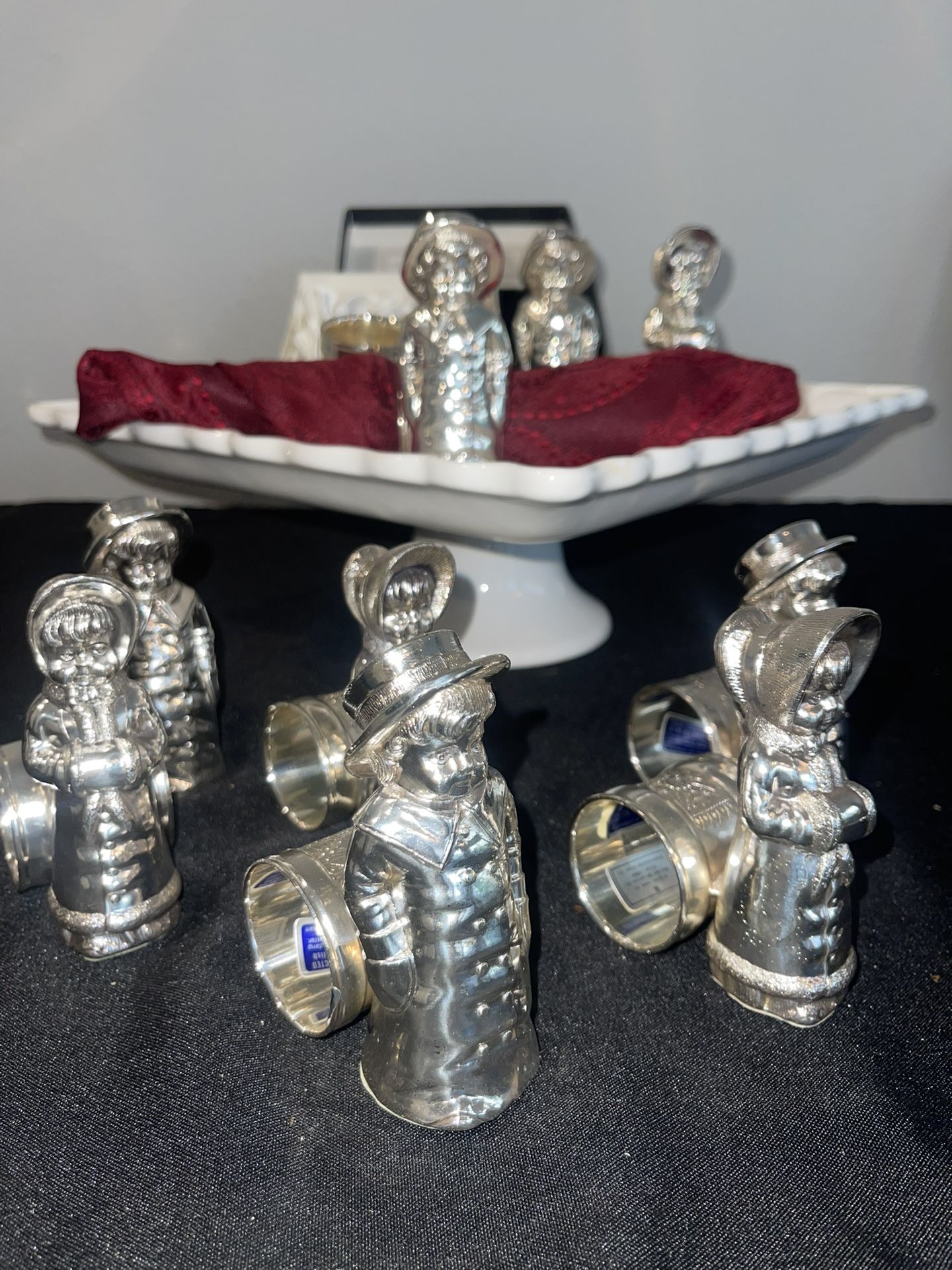 ✨ESTATE SALE✨ Vintage International Silver Kate Greenaway Victorian Napkin Rings