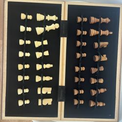 Wooden Chess Set with Storage Case