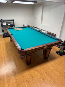 8 foot pool table