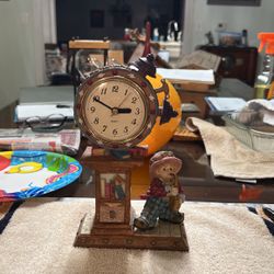 VINTAGE CLOCK