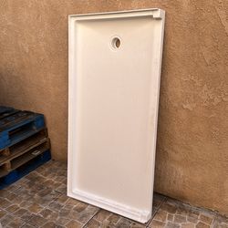 Swan Veritek 30 in. x 60 in. Single Threshold Right Drain Barrier Free Shower Pan in White