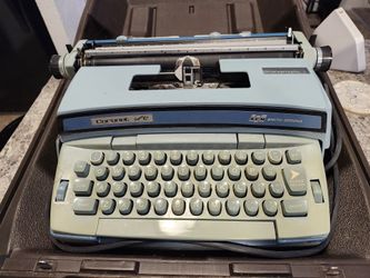 Vintage Electric Type Writer