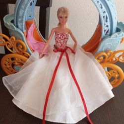 Barbie And Carriage 