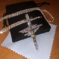 Sterling Silver Diamond Cut Rope Chain With Flooded Sterling Silver Cross Pendant