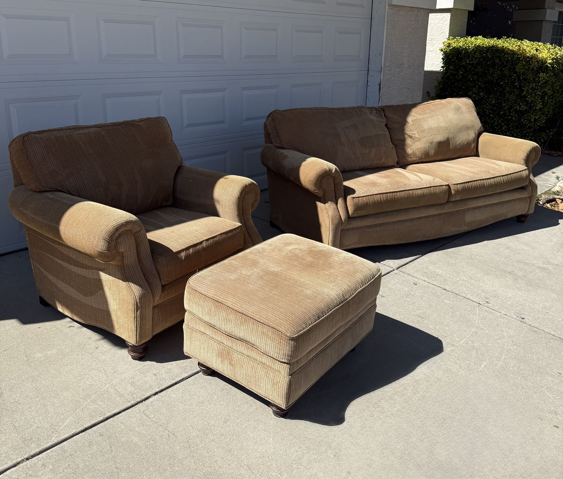 Light Brown Couch Set - Broyhill