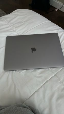 MacBook Pro 2024 15 inch