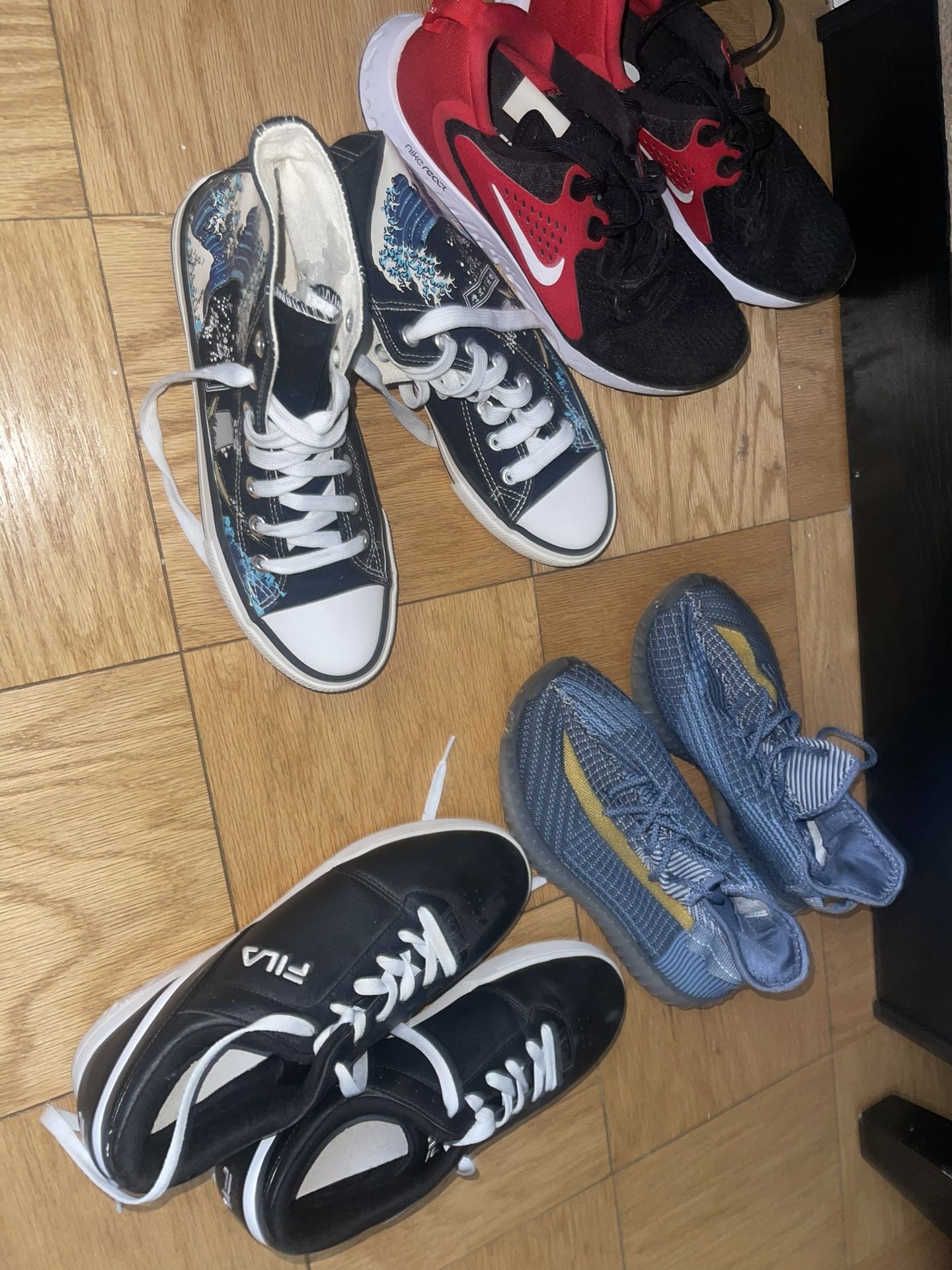 All For 30$ Red - 9.5M, Bootleg Yeezy 10US, Fila 9US, Wave Canvas 9