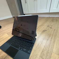 I Pad 12.9 (6th GENERATION) 