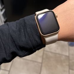 NEW APPLE WATCH SERIES SE STARLIGHT 