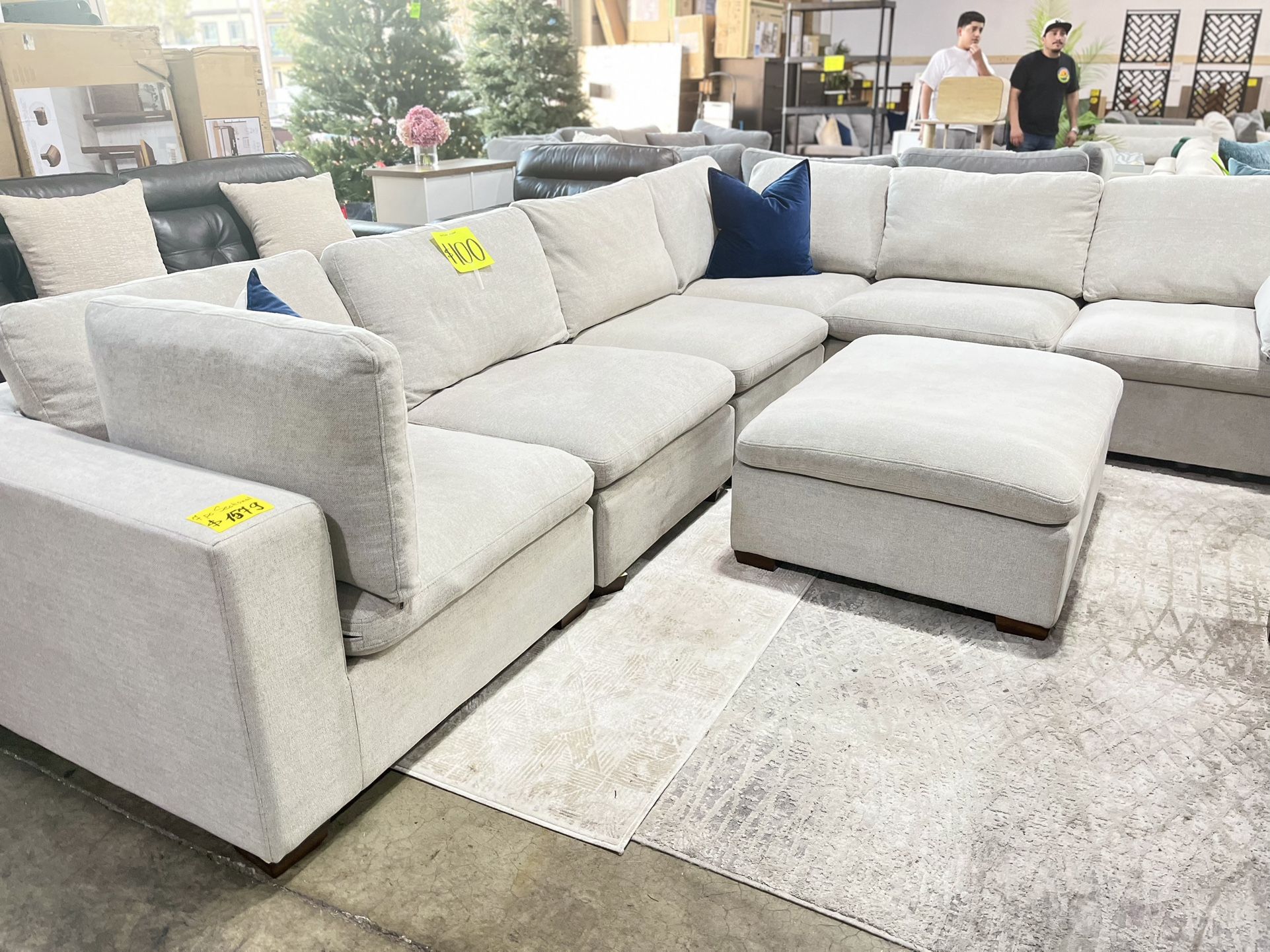 Thomasville 7 Pc Grey Fabric Sectional With Ottoman 