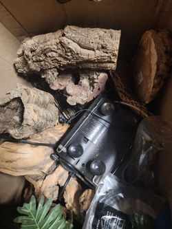 Reptile tank items