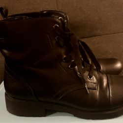 Women’s Lace Up Black Boots Size 7