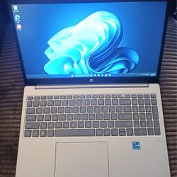 Like New 2024 HP 16" Laptop Intel 13th Gen 8x Core CPU 16GB RAM 512GB NVMe SSD 1080P LCD Webcam USB C Thunderbolt Port Wi-Fi & BT Wireless Windows 11