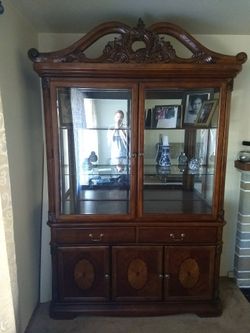 China hutch -ashley furniture