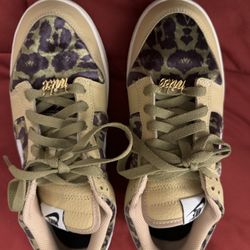 Nike Dunk SB Low Custom - Beige, White, & Green - Size 9