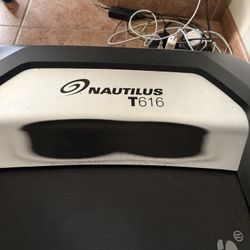 Nautilus T616 Treadmill 