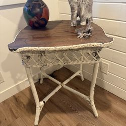 Vintage Shabby Chic White Wicker Table 