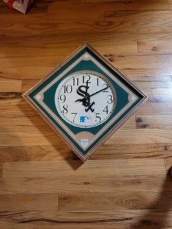 White Sox Bulova Quartz Clock