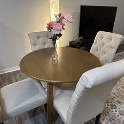 Round Dining Table With 4 Chairs