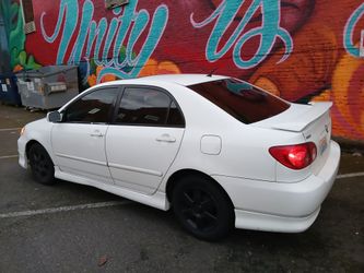 2005 toyota corolla S