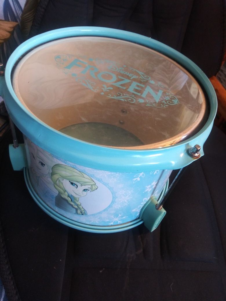 First Act Disney's Frozen sister's drum