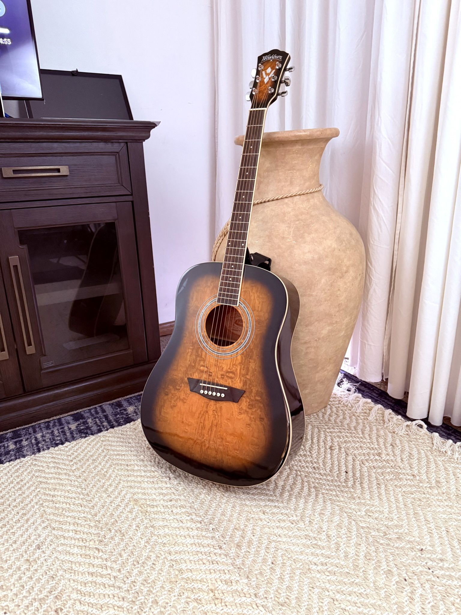 Washburn Premium Acoustic Guitar Pack Quilted Maple Top Vintage Tobacco Burst