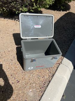 Engel 30 quart drybox/cooler