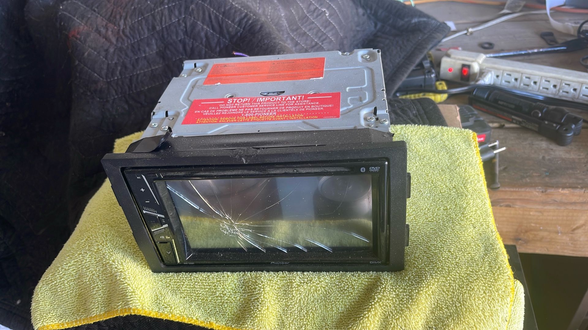 Car stereo pioneer Cracked Screen, But Half Of The Screen Is Not Working. If You Change Screen Get It Fixed Should Be Working Good.