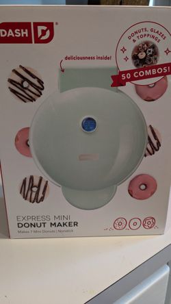 Dash Mini Donut Maker