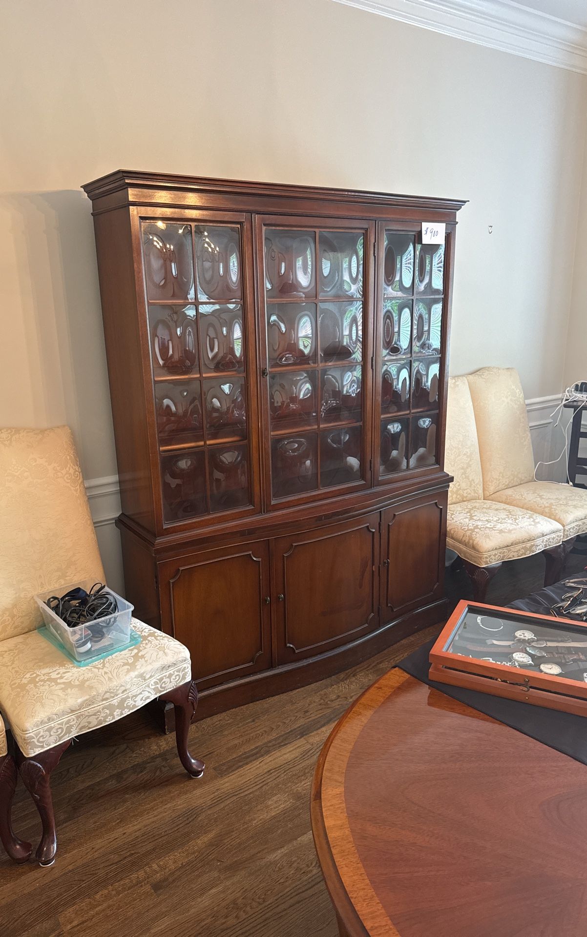 Beautiful Antique Bookcase/China Cabinet