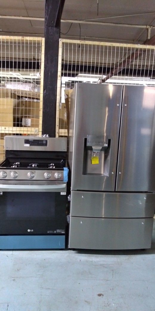 New LG 4 Door Refrigerator With New Five Burner Range