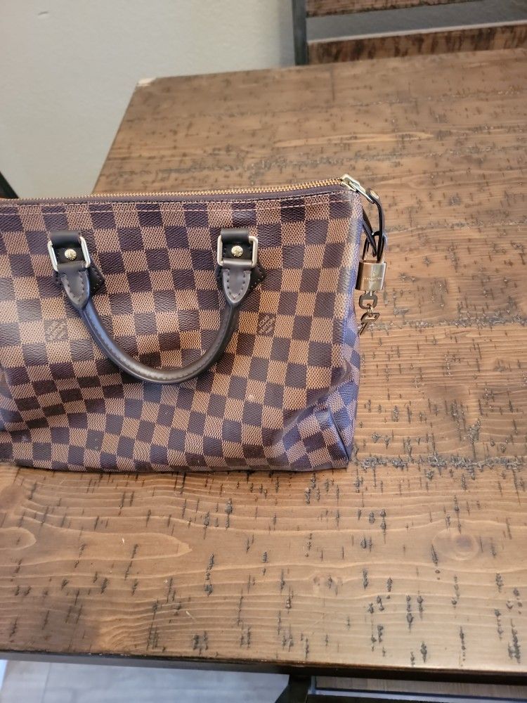 Louis Vuitton Speedy 30