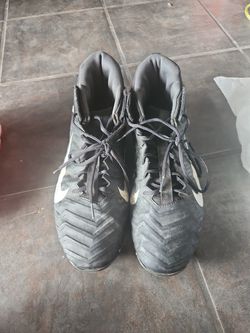 Football cleats