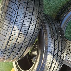 4 NEW BRIDGESTONE TIRES 275-40R22 $1000