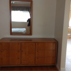 King size solid wood bedroom set