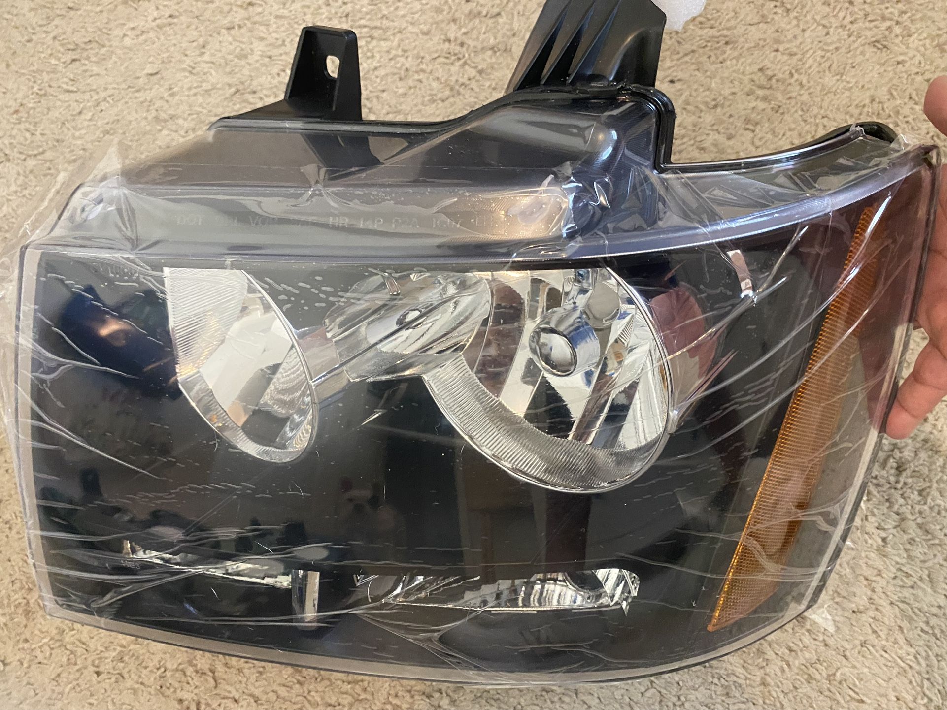 2007 - 2014 Chevrolet suburban/Tahoe headlights
