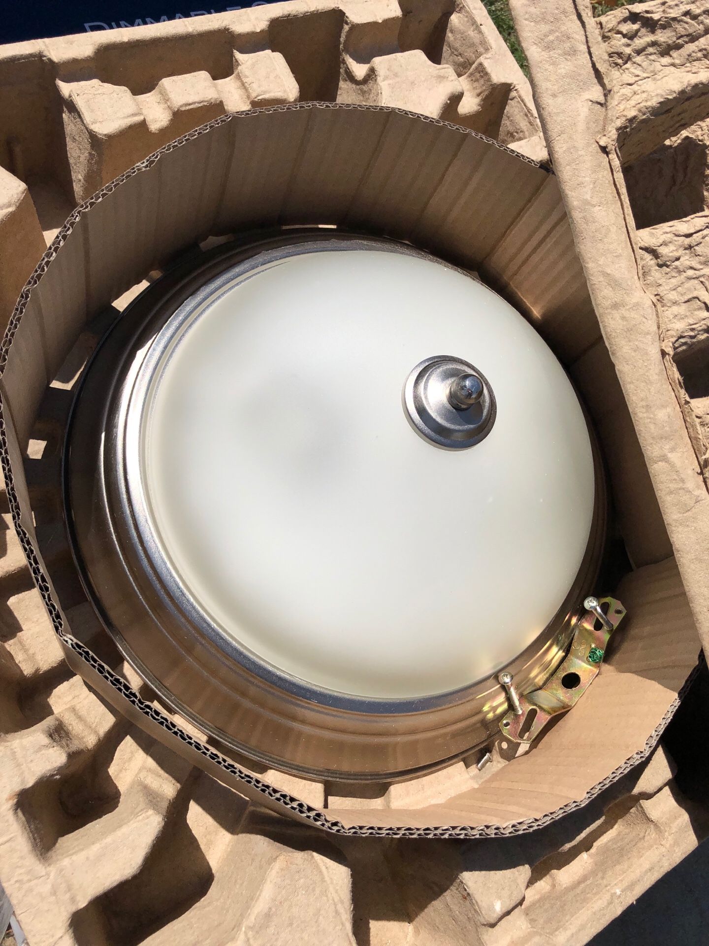 Nipple light fixture