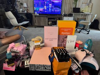 Brand-New Complete Nail Studio Setup
