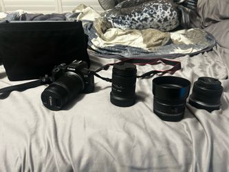 Selling canon r100 + 3 lenses