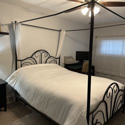 Canopy Bedroom Set