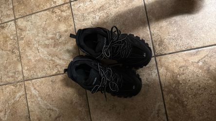 Balenciaga tracks all black size 7 mens